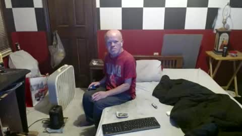 Snapshot of terdy2366 chatting on 02/26/25, 01:43 terdy2366 online show from 02/26/25, 01:43