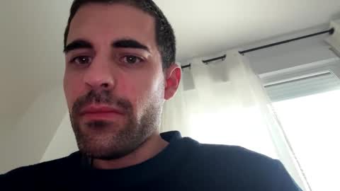 Luis online show from 12/23/25, 07:50