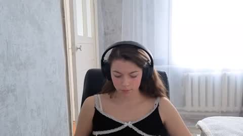 Anny Simpson online show from 11/03/25, 04:25