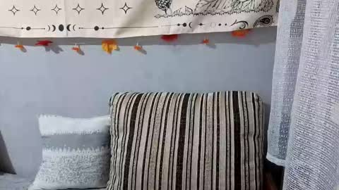 Anny Simpson online show from 12/14/25, 01:22