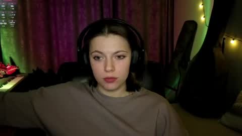 Anny Simpson online show from 03/22/26, 08:23