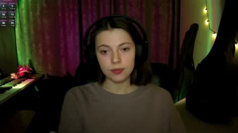 Anny Simpson online show from 04/01/26, 08:06