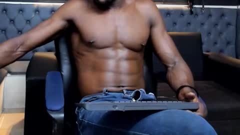 terranze_z online show from 02/13/26, 07:43