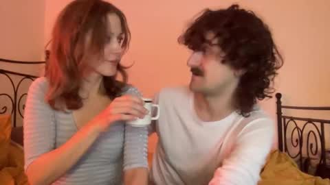 Snapshot of terry_and_elanor chatting on 11/27/25, 01:51 terry and elanor online show from 11/27/25, 01:51