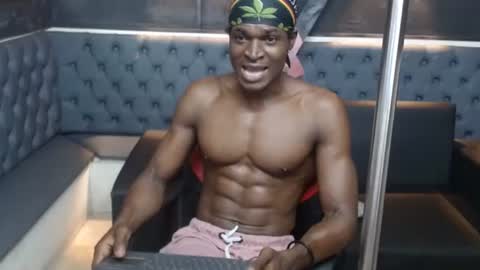 terry_zyzz online show from 03/28/26, 07:46