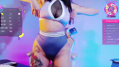 Snapshot of tessa_____ chatting on 10/20/25, 02:23 Tessa  online show from 10/20/25, 02:23