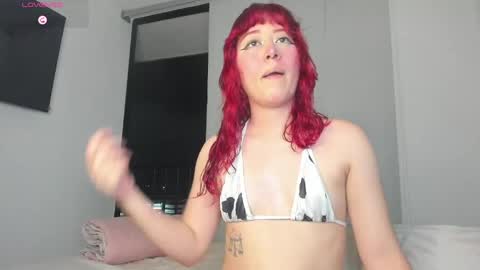 Snapshot of tessa_evanss chatting on 04/25/26, 12:57 Tessa online show from 04/25/26, 12:57