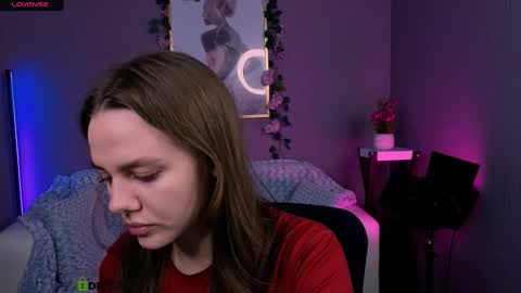 Tessa online show from 10/19/25, 09:37