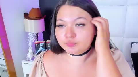 Snapshot of tessa_sinclaire chatting on 06/15/26, 07:49 TERESA online show from 06/15/26, 07:49