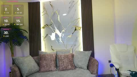 Snapshot of tessaafox chatting on 11/12/25, 11:32 Tessa Fox online show from 11/12/25, 11:32