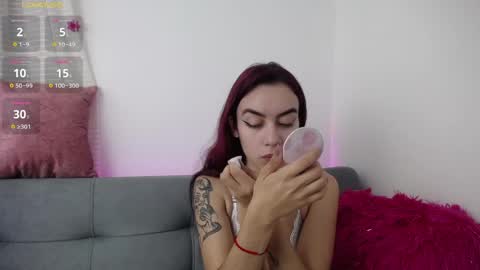 Snapshot of tessafoxie chatting on 05/22/26, 11:16 Tessa foxie online show from 05/22/26, 11:16