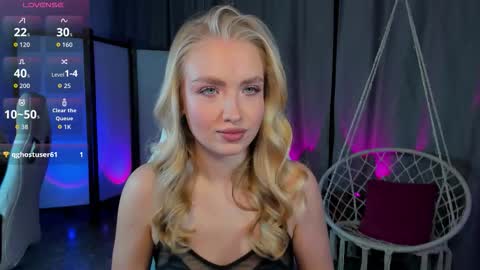 TessaHamilton online show from 12/14/25, 09:47