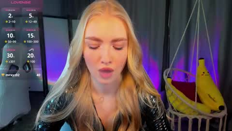 TessaHamilton online show from 02/08/26, 08:07