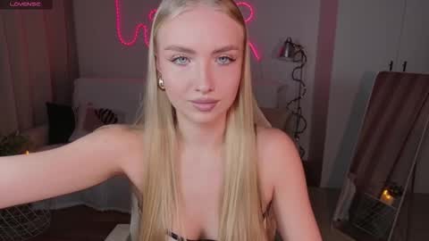 TessaHamilton online show from 03/08/26, 02:10