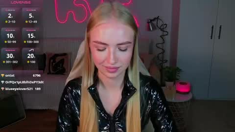 Snapshot of tessahamilton chatting on 05/31/26, 06:09 TessaHamilton online show from 05/31/26, 06:09