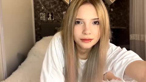 tessiebe online show from 03/04/26, 08:42