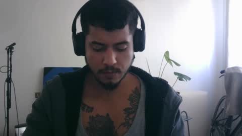 Milo online show from 01/19/25, 02:49