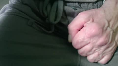 Snapshot of texan2020 chatting on 01/05/25, 12:42 texan2020 online show from 01/05/25, 12:42