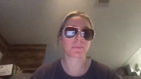 Daphne Summers online show from 09/19/25, 12:34