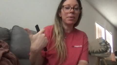 Snapshot of texas_blonde chatting on 04/27/26, 01:20 Daphne Summers online show from 04/27/26, 01:20