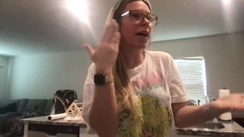 Snapshot of texas_blonde chatting on 05/22/26, 03:06 Daphne Summers online show from 05/22/26, 03:06
