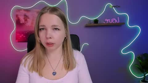 teya_starling online show from 04/12/26, 07:35