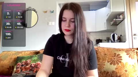 Teylor online show from 02/25/25, 12:24