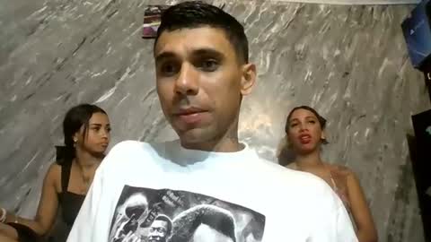 Snapshot of tezla8869 chatting on 06/22/26, 05:15 andres and anguie online show from 06/22/26, 05:15