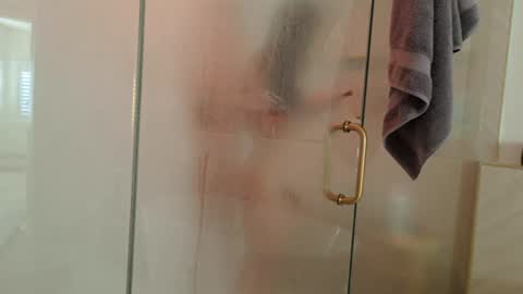 Snapshot of tgirltoesx chatting on 07/19/26, 01:48 babygirlmami online show from 07/19/26, 01:48