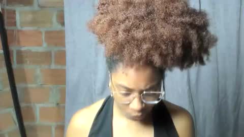 Snapshot of thaimy_ chatting on 06/01/26, 02:35 thaimy_ online show from 06/01/26, 02:35