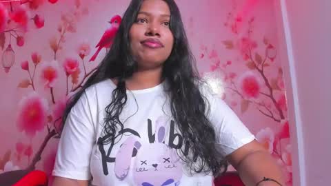Snapshot of thais_waldrof chatting on 02/12/25, 01:41 Andreina online show from 02/12/25, 01:41