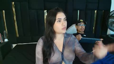 T H A I S  online show from 12/18/25, 09:54