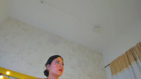 Snapshot of thalia888_ chatting on 10/06/25, 07:11 thalia888_ online show from 10/06/25, 07:11