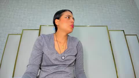 Snapshot of thalia888_ chatting on 01/08/26, 11:34 thalia888_ online show from 01/08/26, 11:34