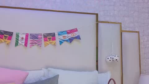 Snapshot of thalia888_ chatting on 07/05/26, 06:59 thalia888_ online show from 07/05/26, 06:59