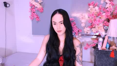 Snapshot of thalia_venture chatting on 12/02/25, 06:30 Thalia online show from 12/02/25, 06:30