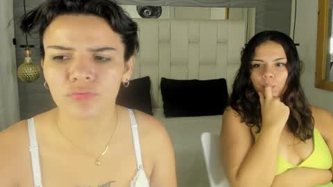 Thalia  Veyra online show from 04/06/26, 02:20