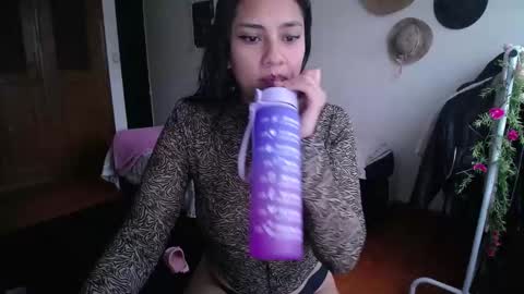    online show from 02/09/25, 10:54