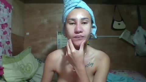 Snapshot of thaliaisslut chatting on 04/29/26, 01:04 thalia powers online show from 04/29/26, 01:04