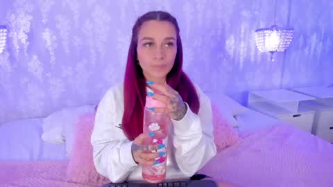 THALIRA ANGELS online show from 06/02/26, 06:10