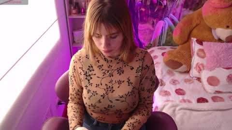   online show from 04/10/26, 06:23