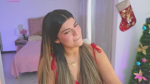 Snapshot of thamy_stark chatting on 12/13/24, 04:16 Thamara online show from 12/13/24, 04:16