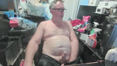 Snapshot of thang5545 chatting on 05/20/26, 02:29 thang5545 online show from 05/20/26, 02:29