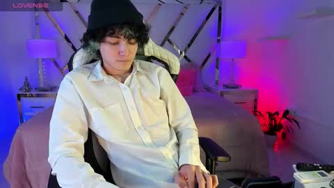 thanier_18 online show from 03/18/26, 07:17