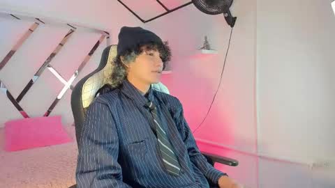 thanier_18 online show from 05/21/26, 07:21