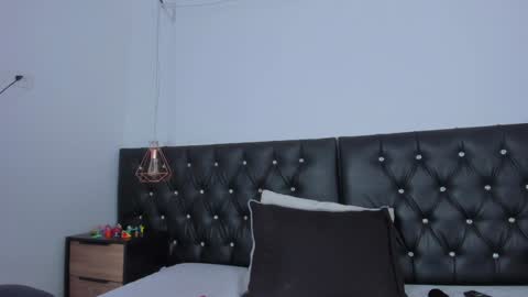 thara webstter online show from 02/08/25, 02:49