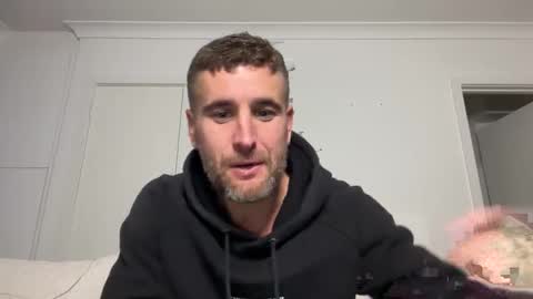 thataustralianguy11 online show from 05/19/26, 08:20
