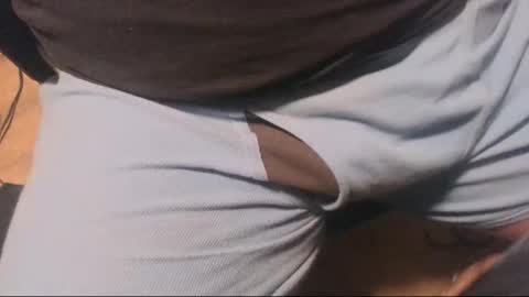 Snapshot of thathornierguy chatting on 10/05/25, 04:05 thathornierguy online show from 10/05/25, 04:05