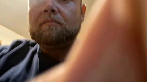 Snapshot of thathornierguy chatting on 10/27/25, 01:09 thathornierguy online show from 10/27/25, 01:09