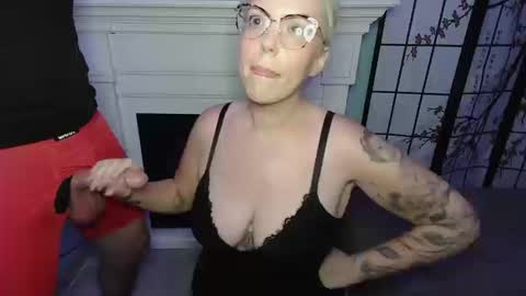 ThatsWhatSheSaid online show from 09/25/25, 12:03